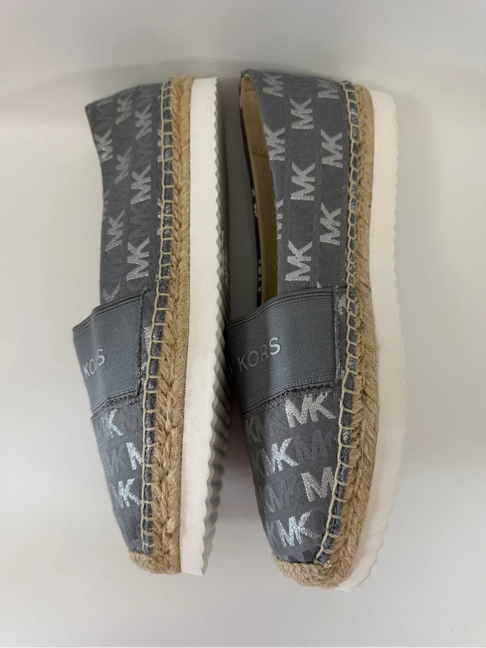 Michael Kors Women’s Size 8 Gray Silver MK Logo Espadrille Slip On Flats